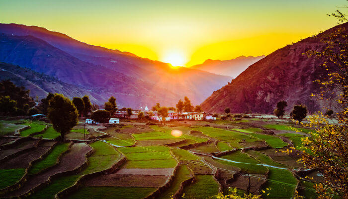 places to visit near kanatal cover 12th dec