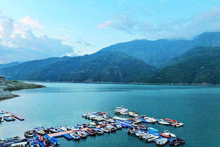 1705319440329 tehri lake 1 tehri garhwal uttarakhand